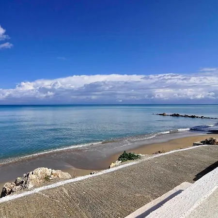 Darmanin 2 Gyalos Corfu * Astrakeri